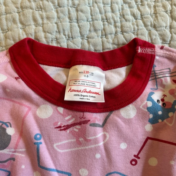 Hanna Andersson Girls Pajamas, 2 sets, Size 5. - Picture 11 of 11
